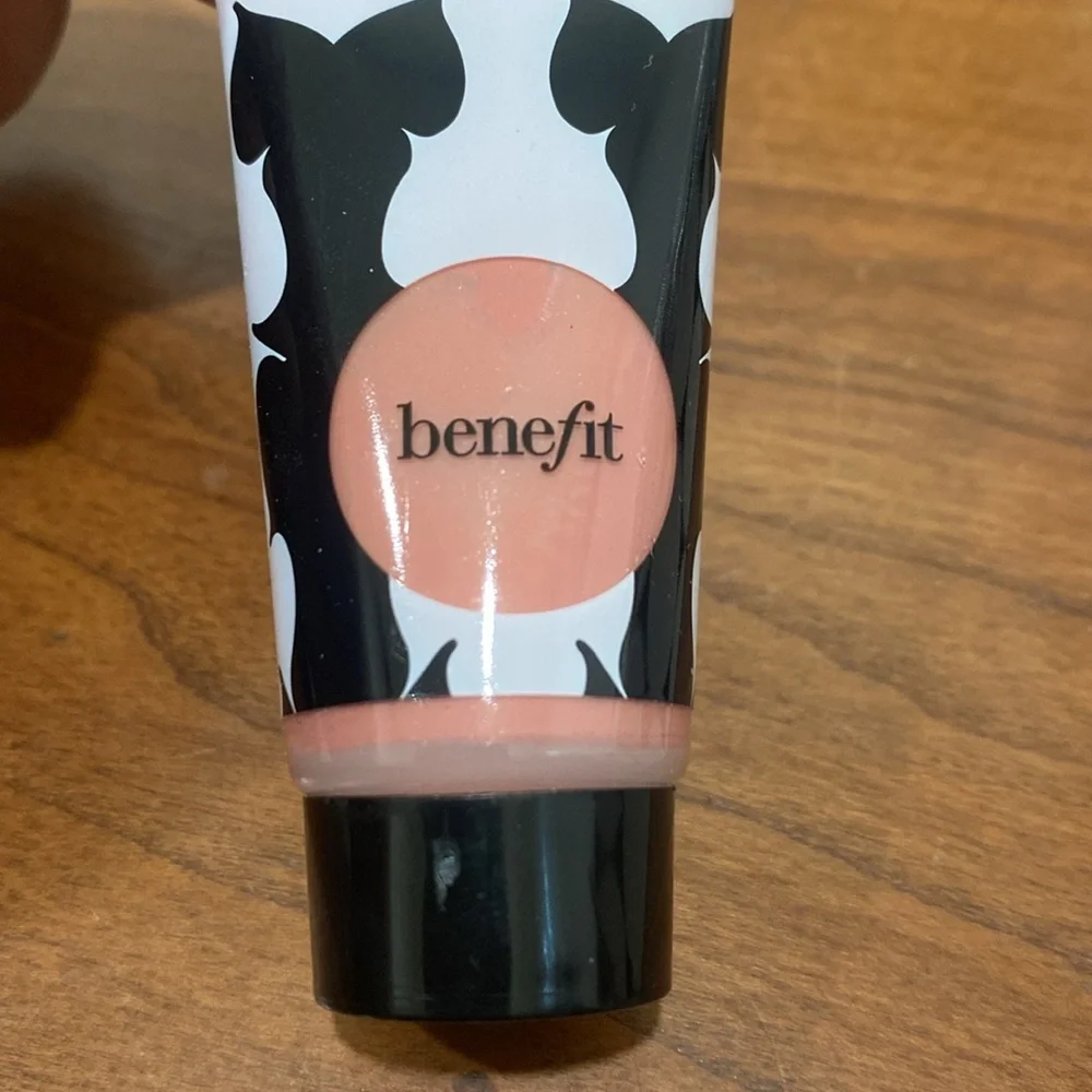 Benefit Discontinued Sheer Cream Blusher Makeup in Hush! Color 0.42oz